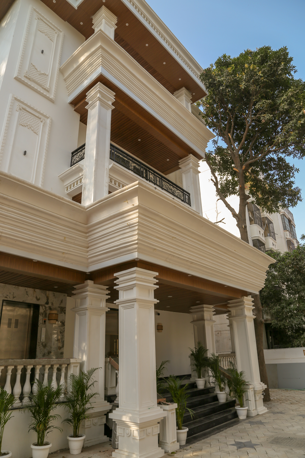 four leaf hotel arjuna manor varanasi