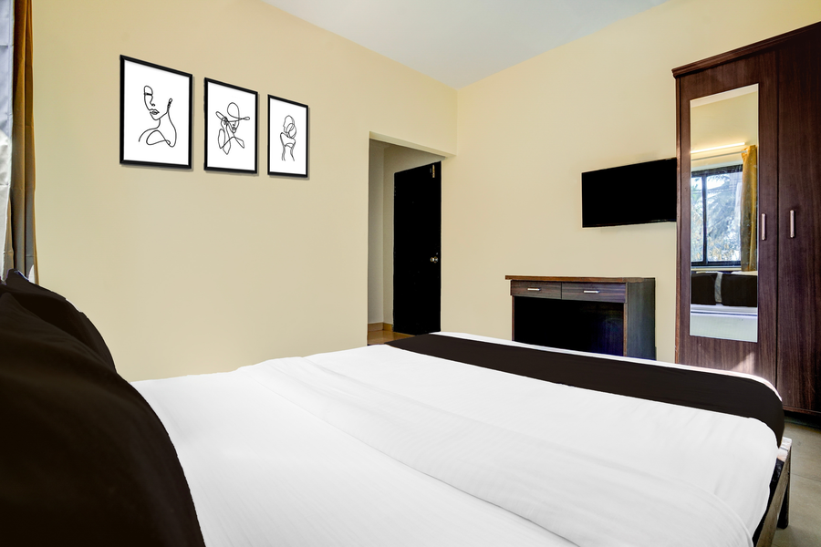 super collection o panjim near miramar beach