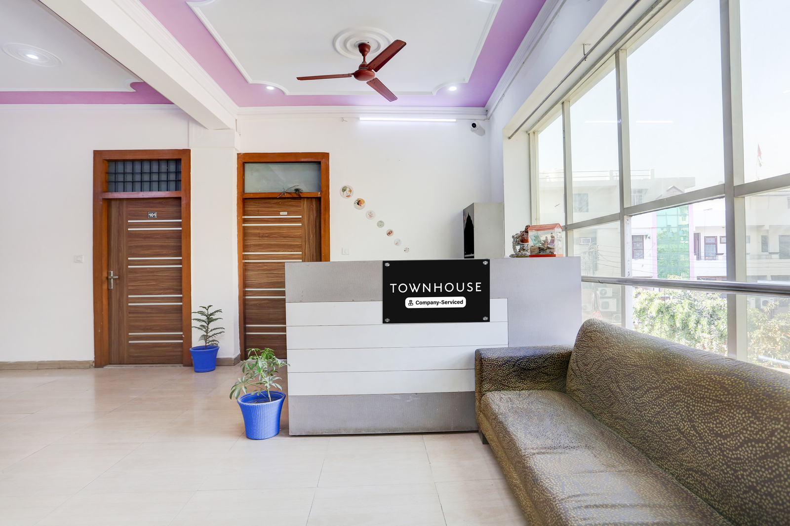 Super Townhouse Sector 4 Gurgaon,,4 star