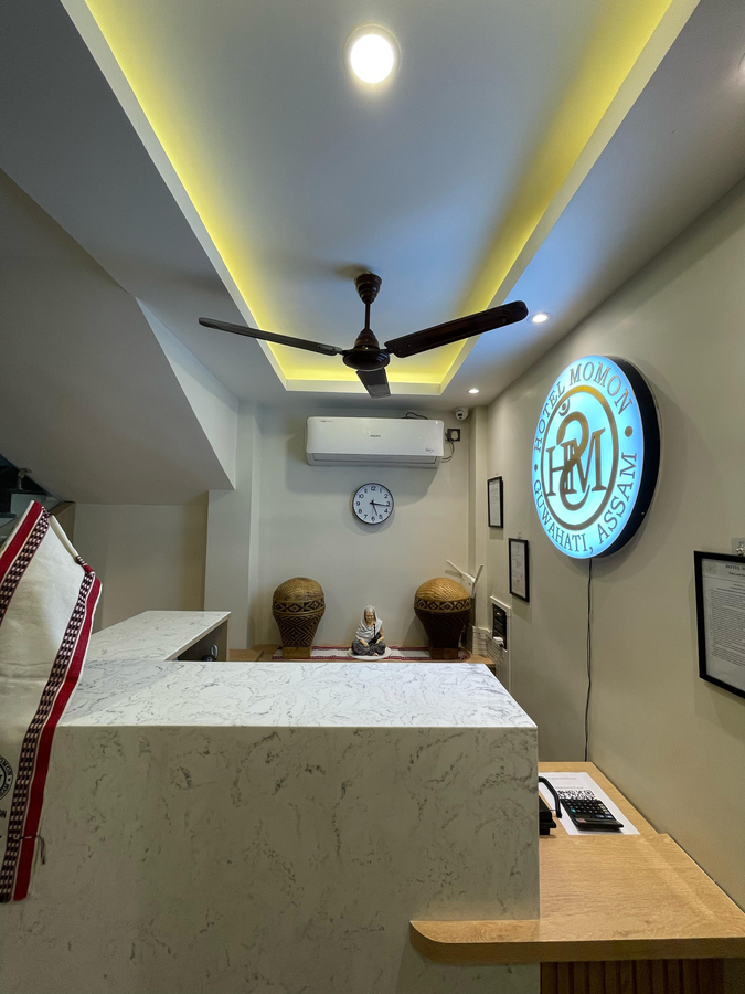 hotel momon