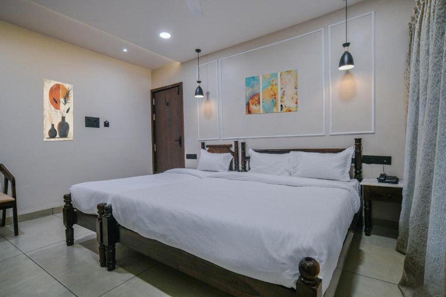 The Byke Mahakal Aangan,Suraj Nagar,3 star