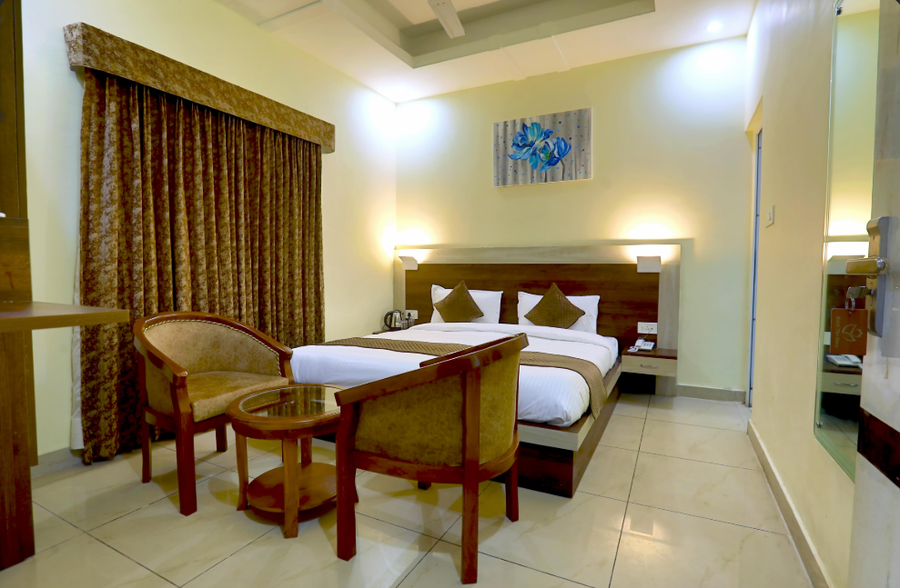 hotel the glory