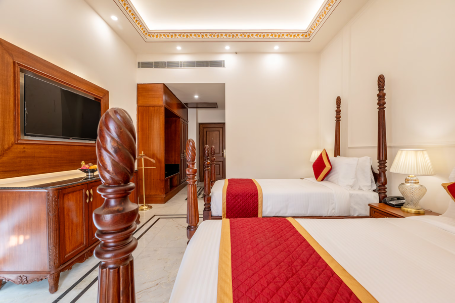 Brij Castle,,4 star