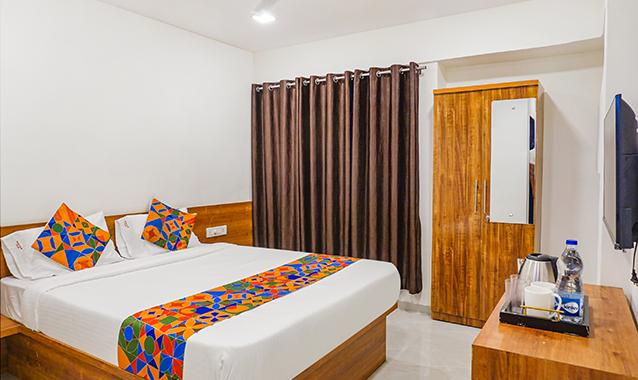 fabhotel royal palace inn