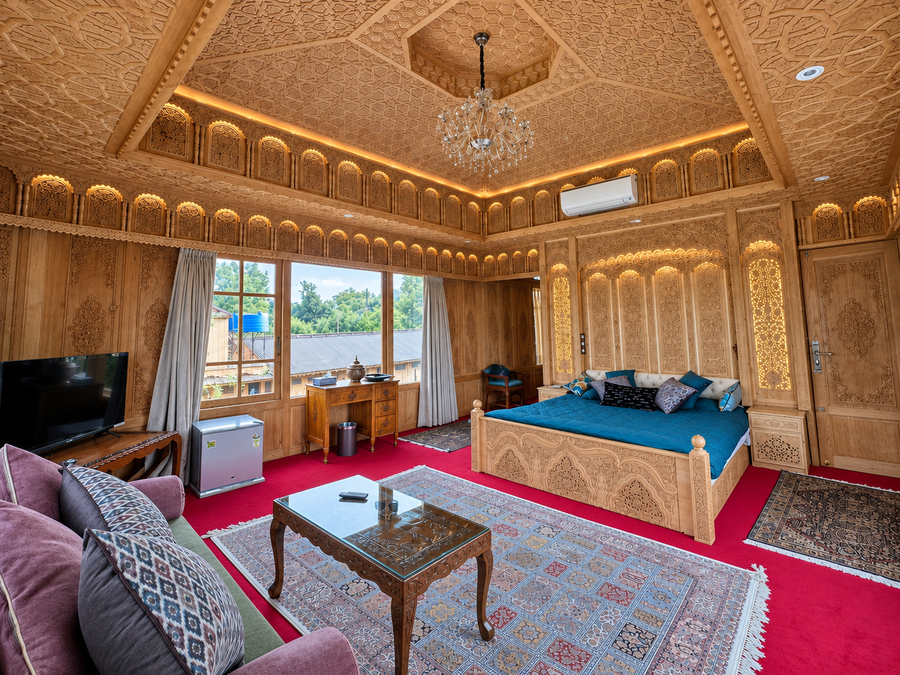 harmukh houseboat by stay pattern