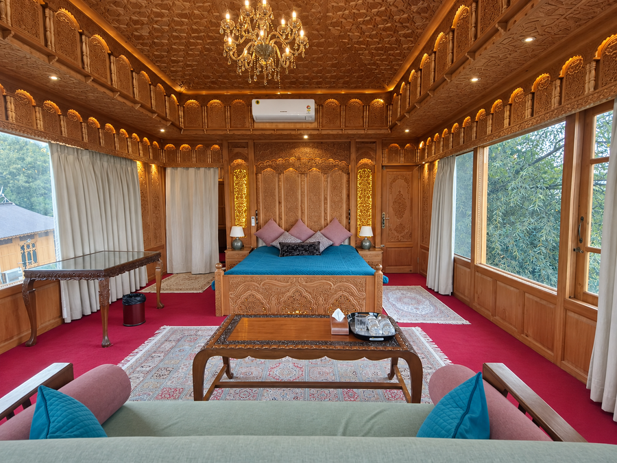 harmukh houseboat by stay pattern