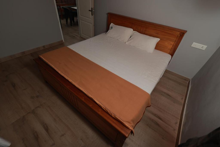 babus homestay by lexstays