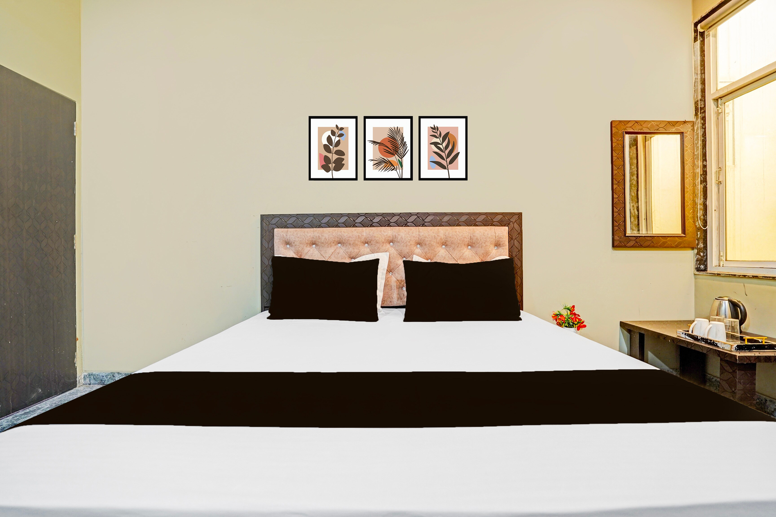 hotel o mansarovar sector 8 formerly hotel kv palace