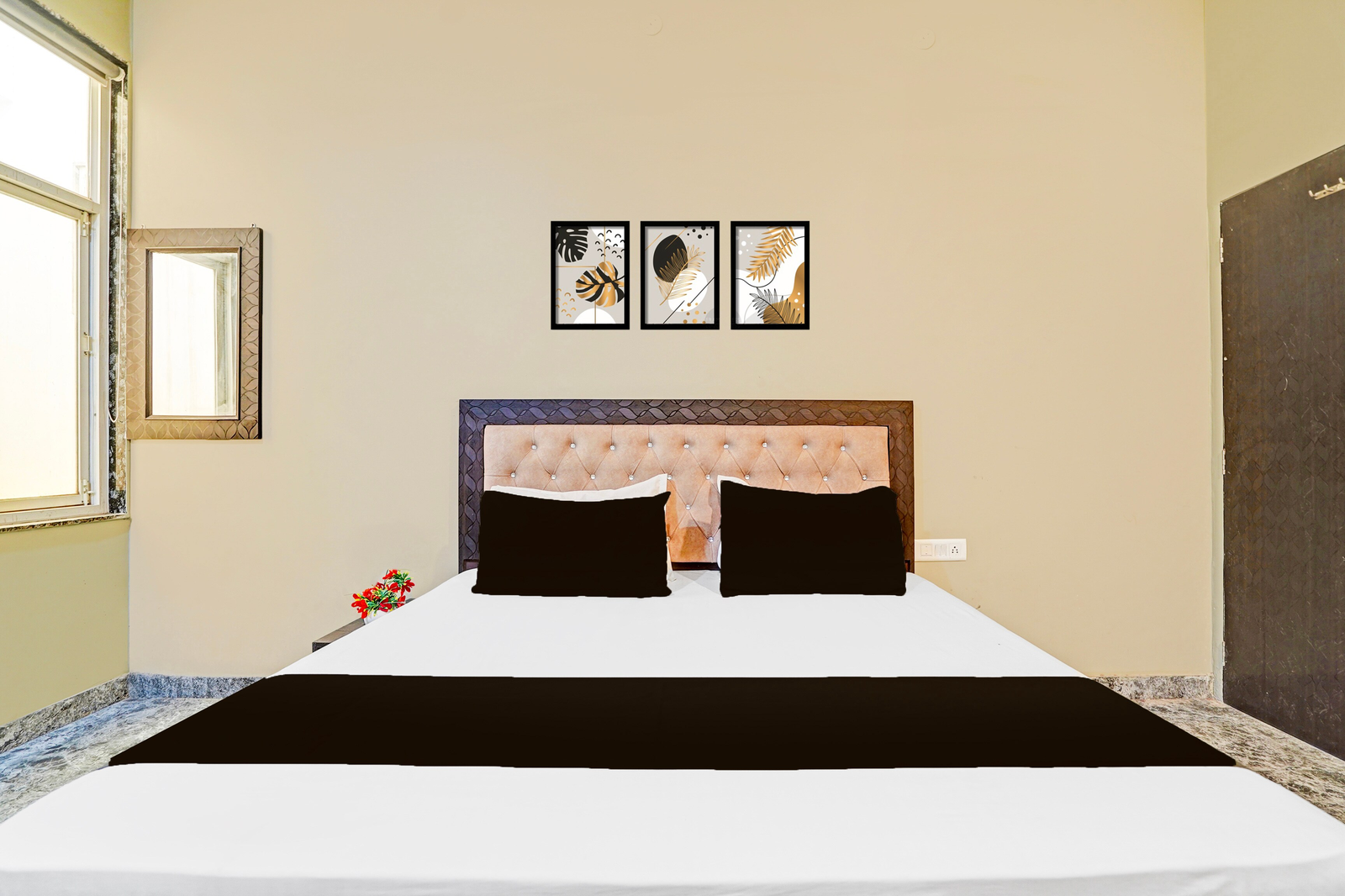 hotel o mansarovar sector 8 formerly hotel kv palace