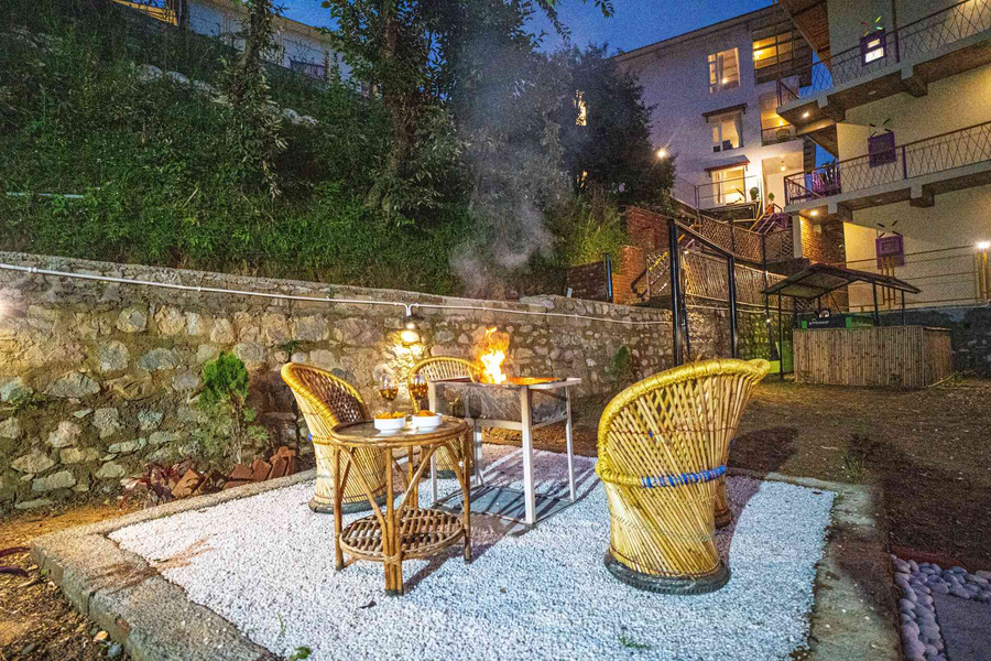 adrushya estate luxury suites mukteshwar