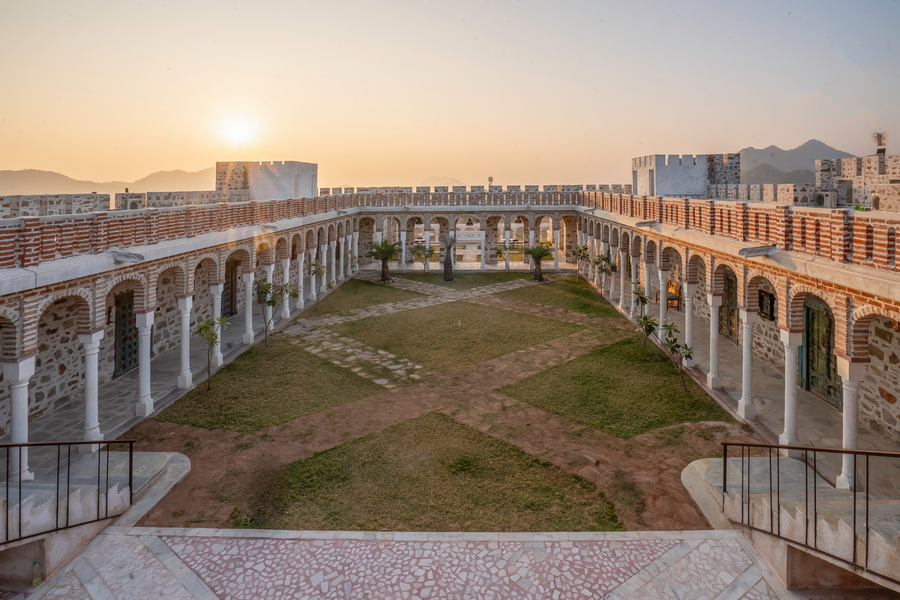 maya luxury the quila udaipur