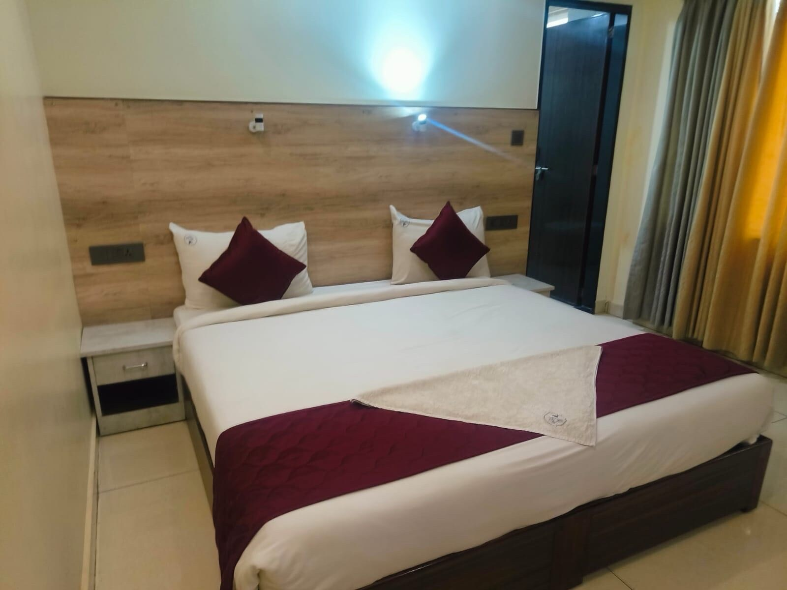 hotel o clock centre chirala