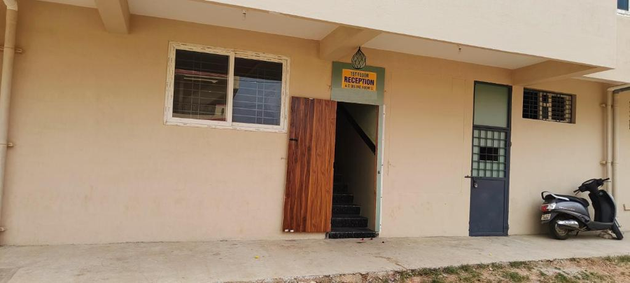 Pph Living Jai Maruthi Boarding&Lodging,,2 star
