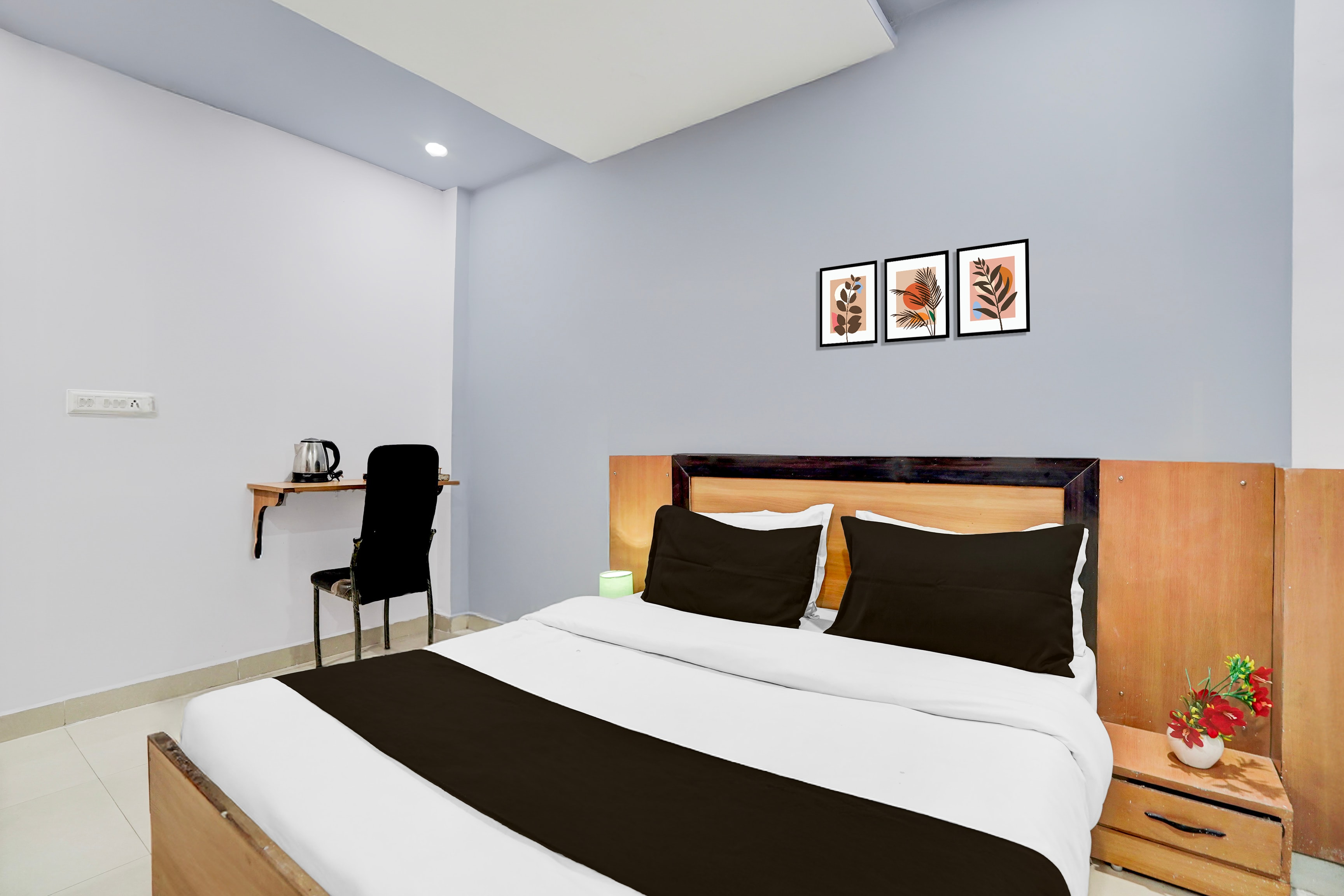 super hotel o gomti nagar near amity formerly hotel green apple