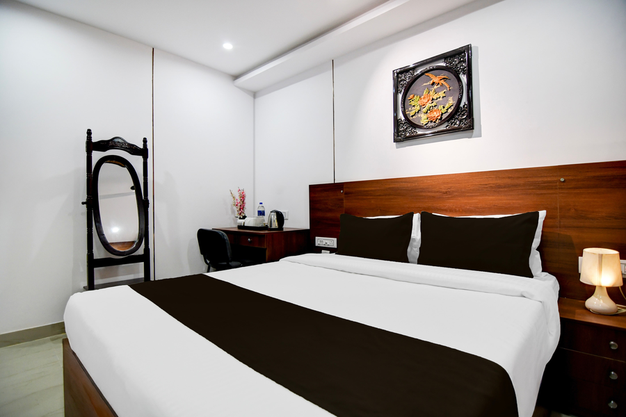 super collection o chinar park near airport