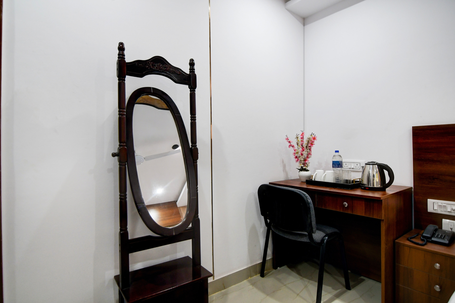 super collection o chinar park near airport