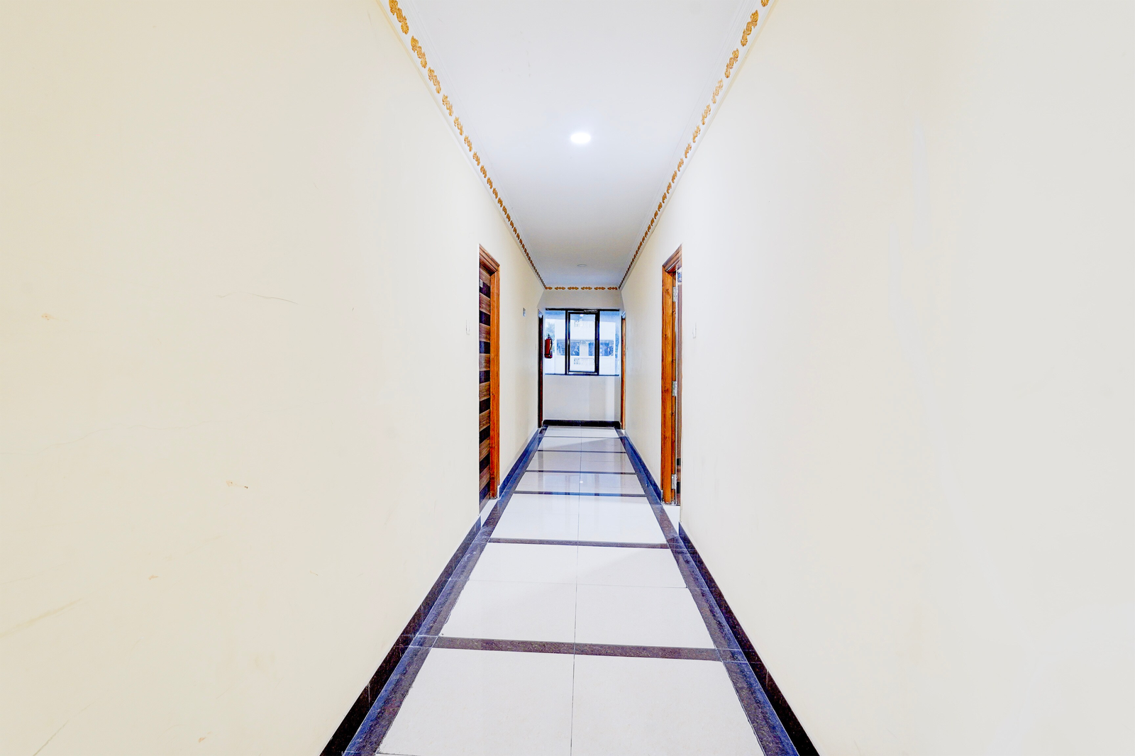 Super Hotel O Airport Road Near Leela Mahal,,3 star