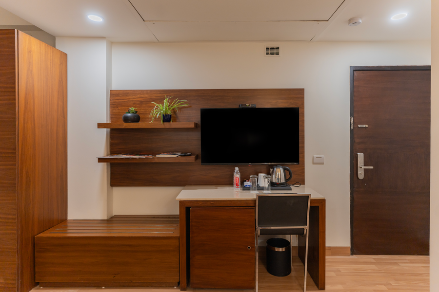 ahuja residency sage