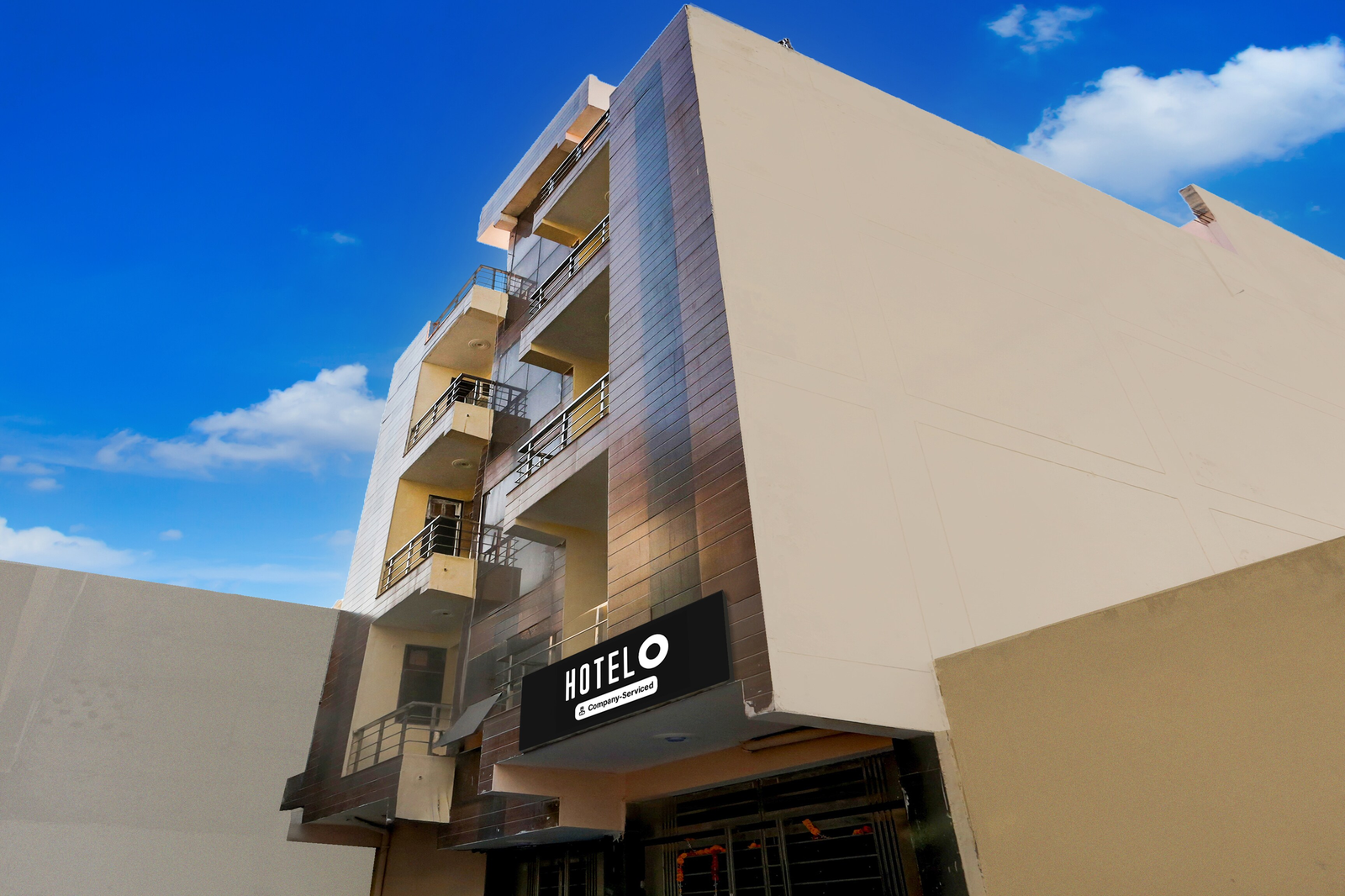 hotel o sheetla colony