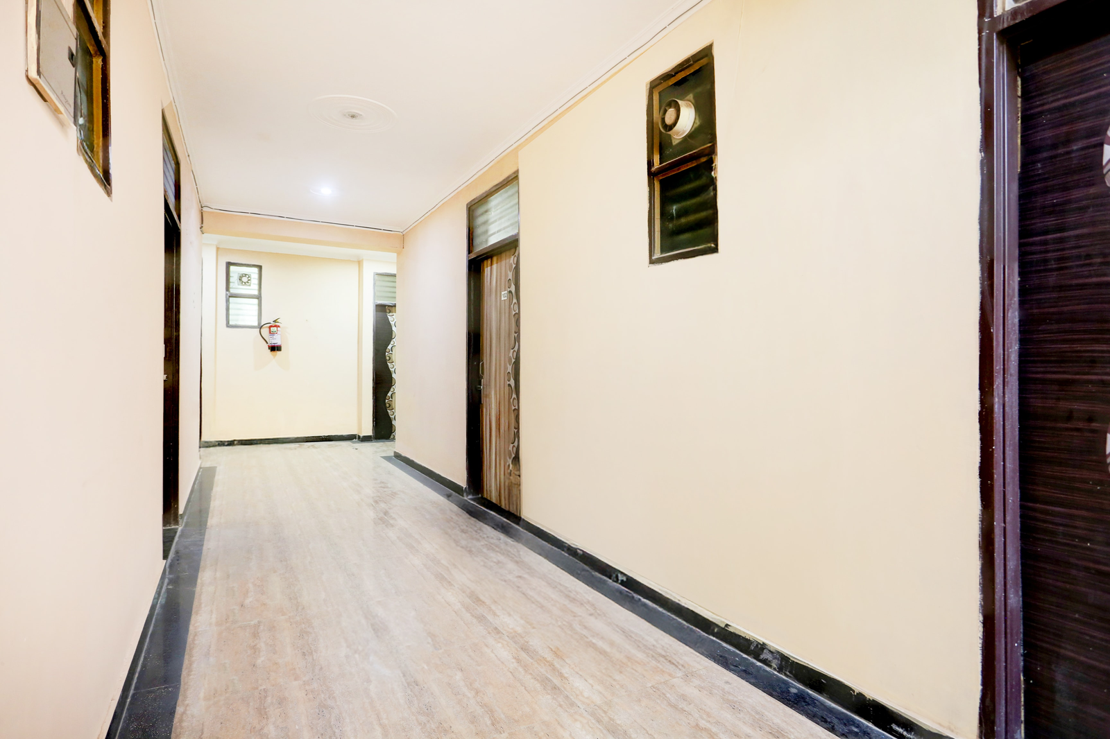 hotel o sheetla colony