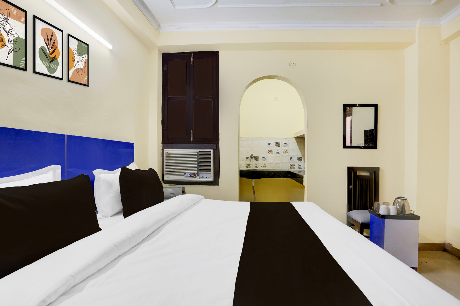 hotel o sheetla colony