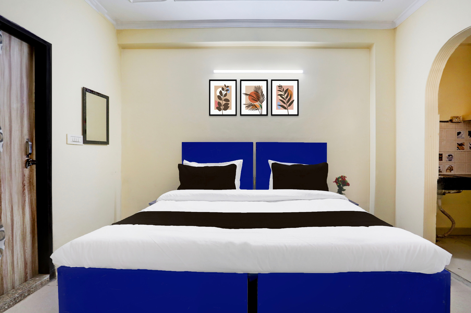 hotel o sheetla colony