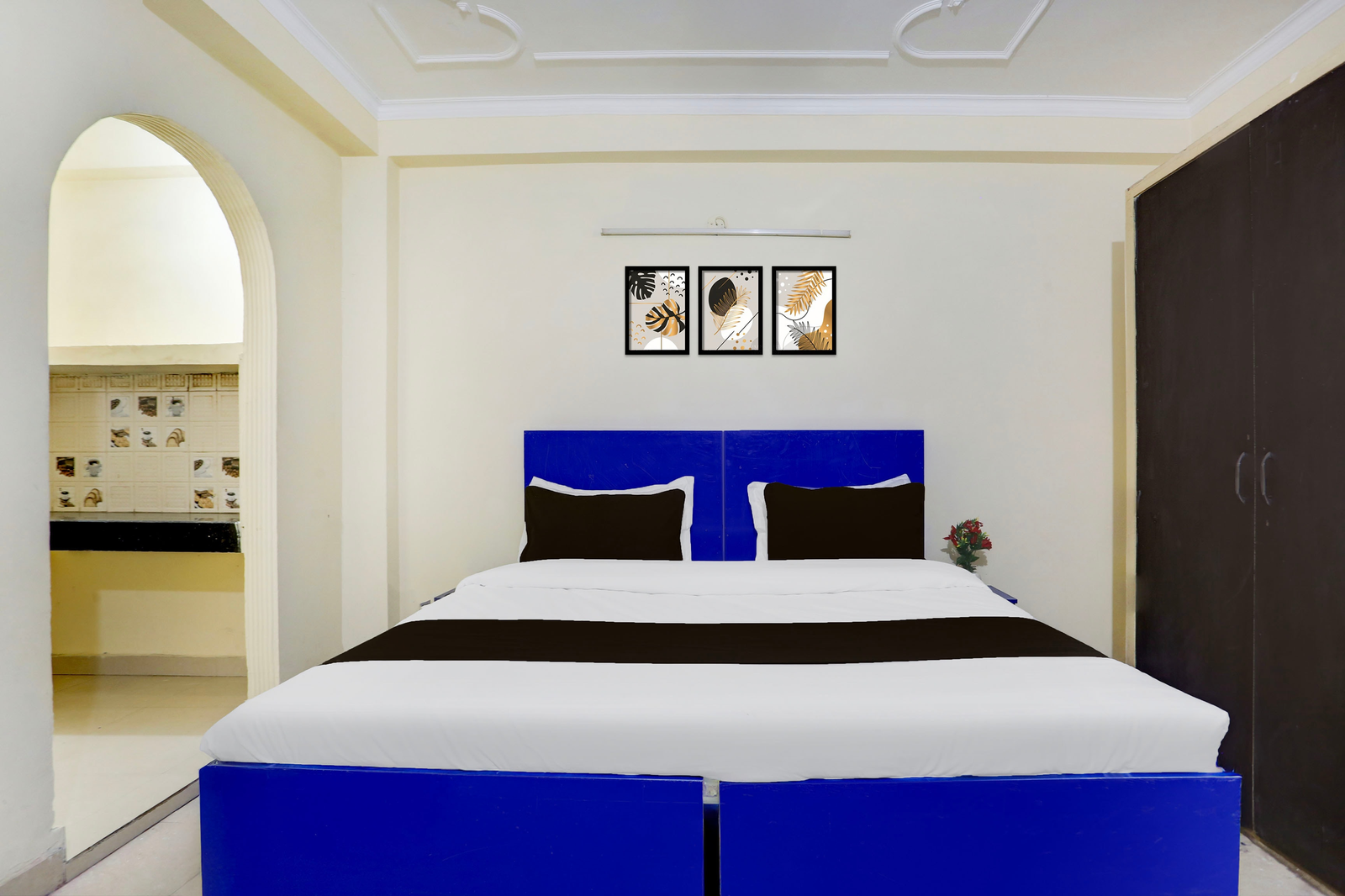 hotel o sheetla colony