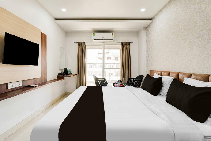 super townhouse oak dlf newtown formerly south square