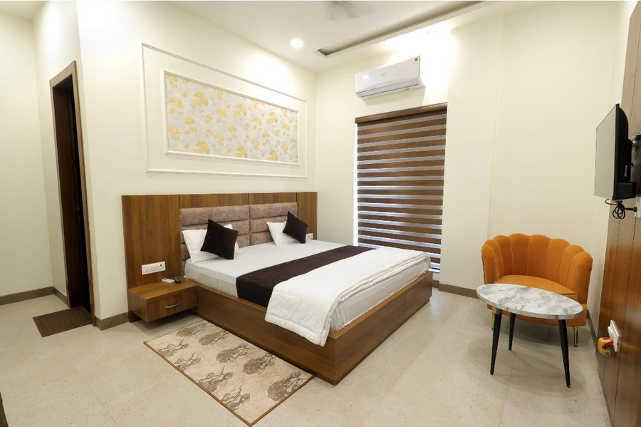 Hotel Shrinath Palace,Mathura, Mathura ,3 star