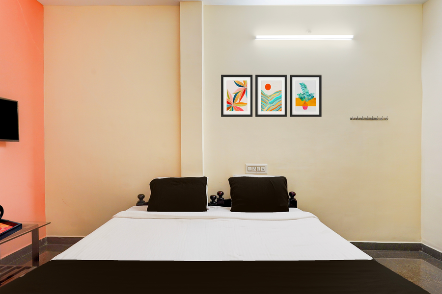 super hotel o poigai near airport