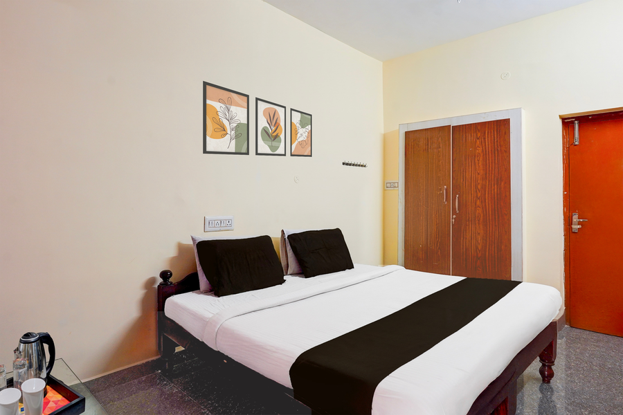 super hotel o poigai near airport