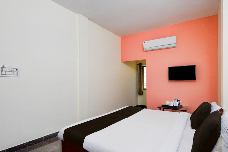 super hotel o poigai near airport