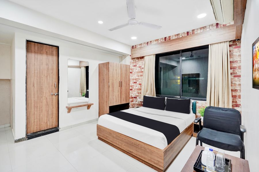 super collection o kudasan gandhinagar formerly hotel royal mansion