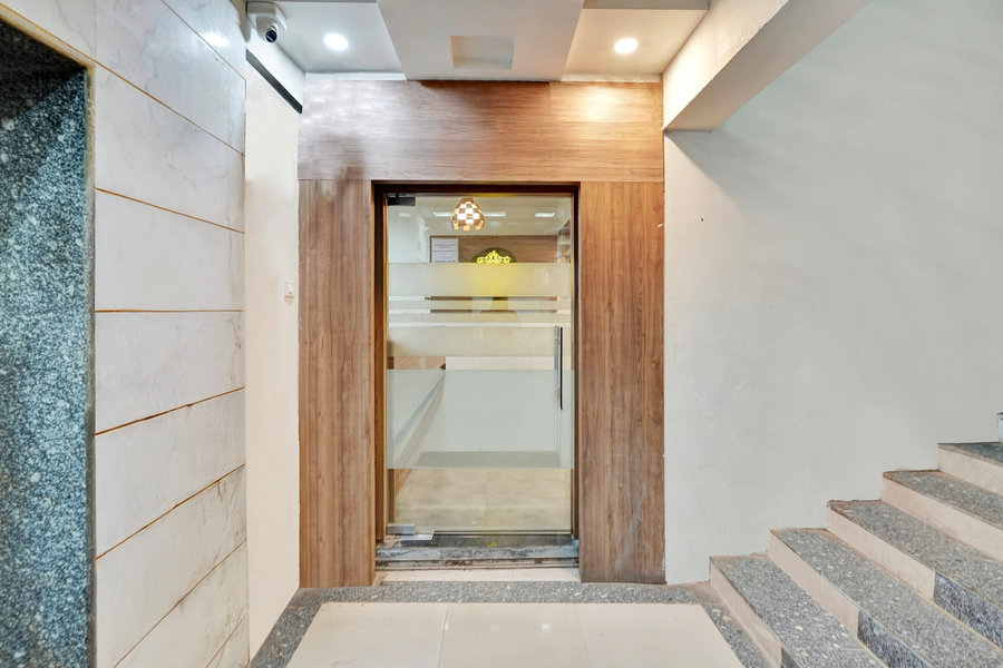 super collection o kudasan gandhinagar formerly hotel royal mansion