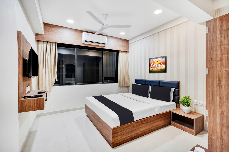 super collection o kudasan gandhinagar formerly hotel royal mansion