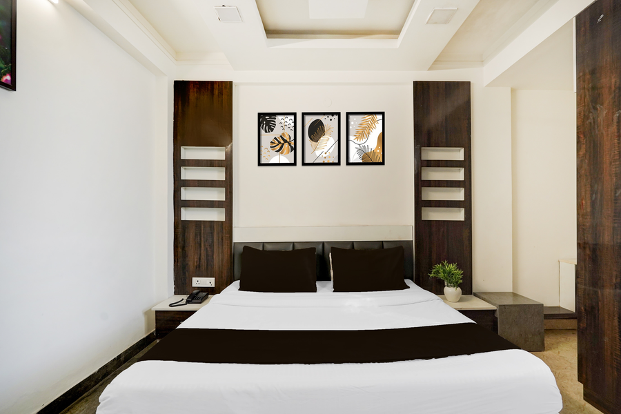 super hotel o gms road near bus stand