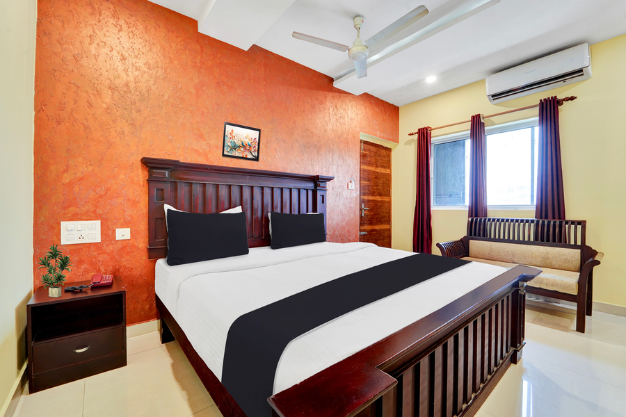 super townhouse ernakulam north