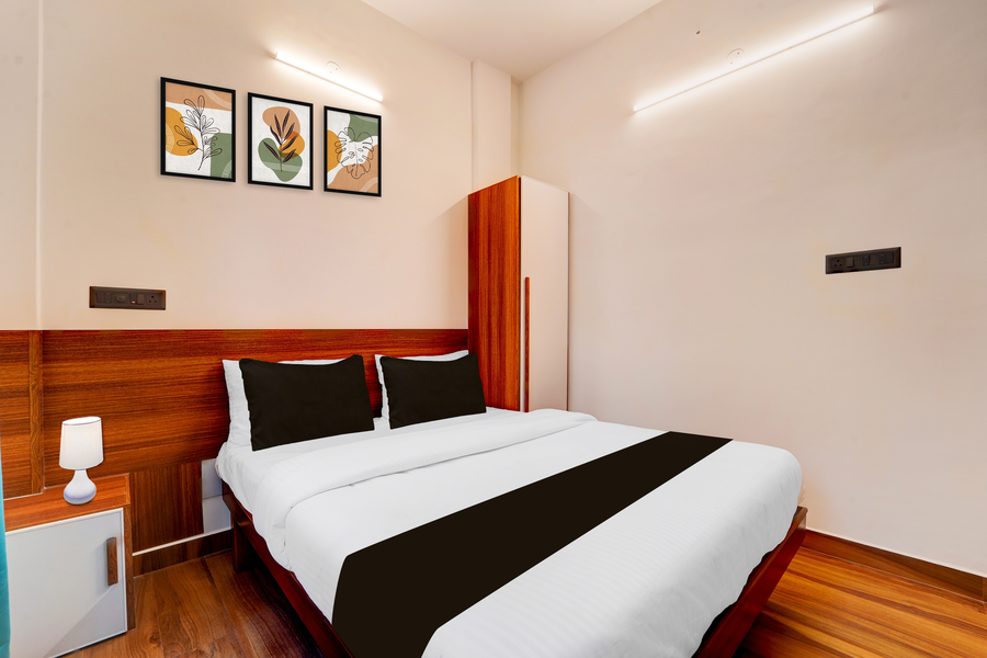 super hotel o gandhi nagar near south railway backgate