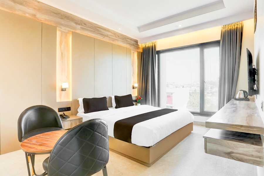 super townhouse isbt dehradun