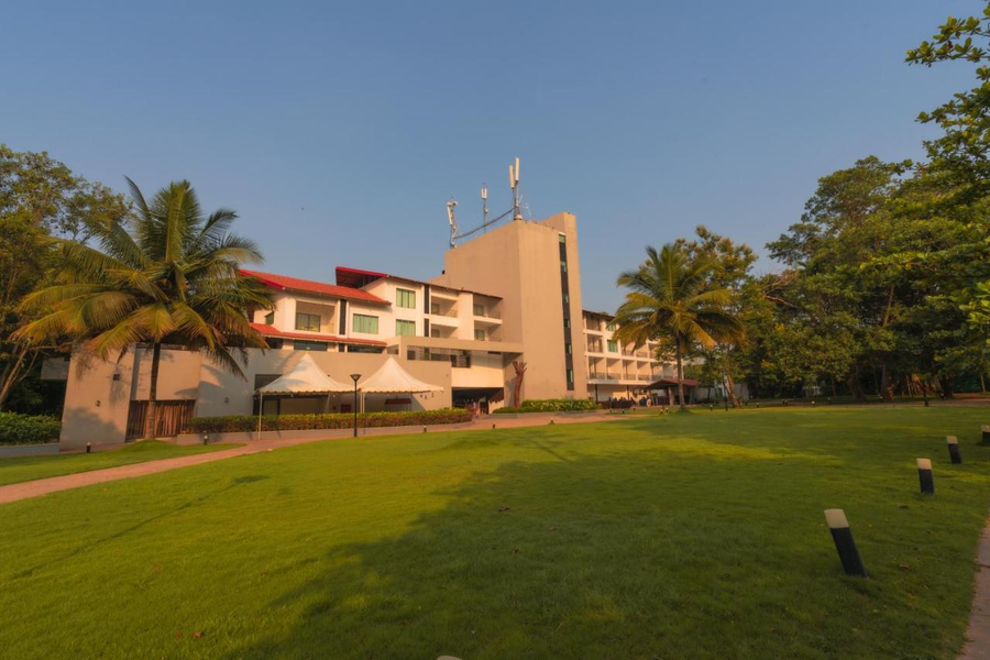 Signature Club Resort,Kempegowda International Airport Road,4 star