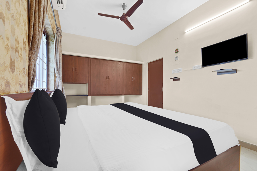 super collection o coimbatore near adithya institute formerly hotel everest grand