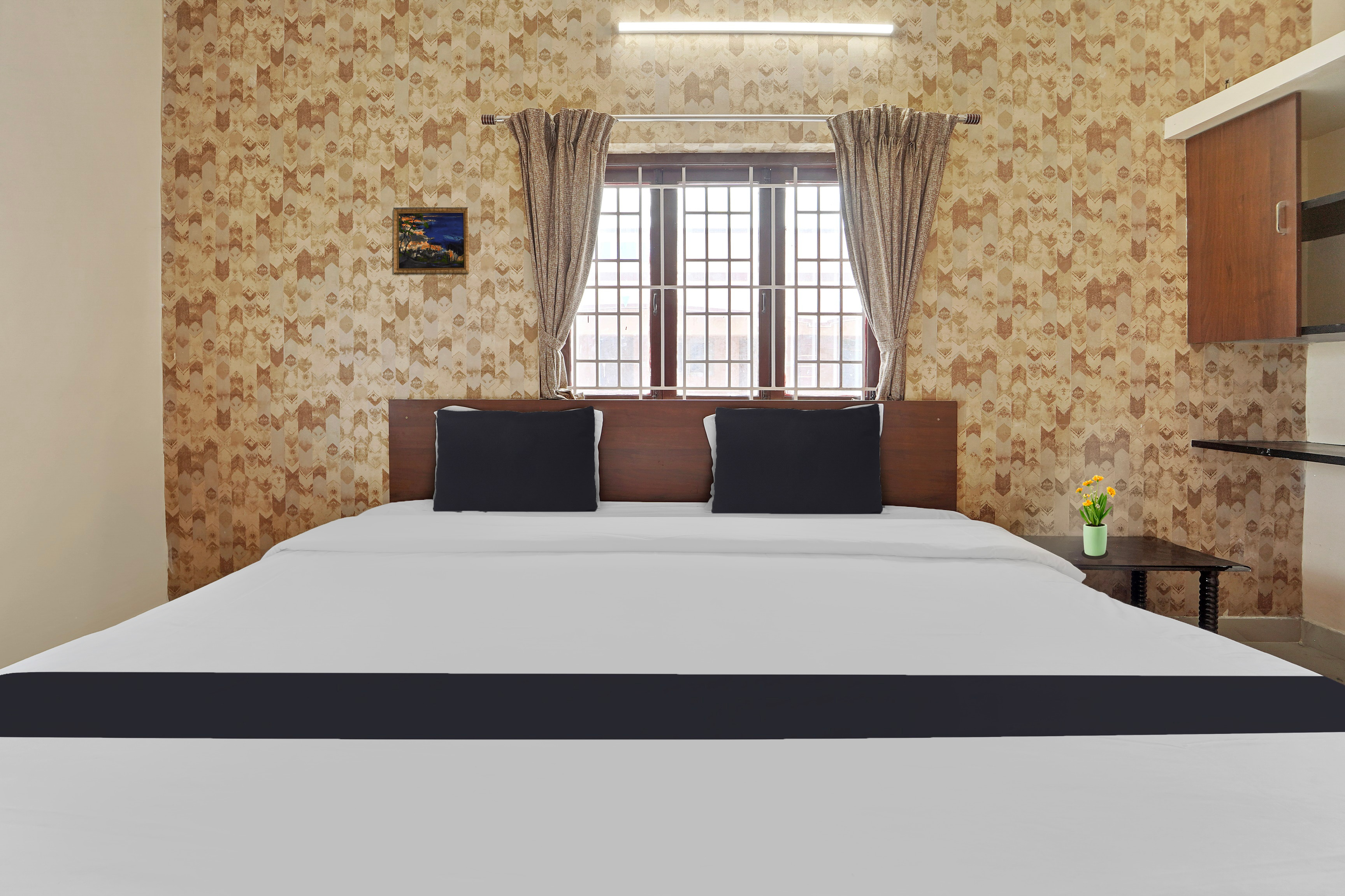 Super Collection O Coimbatore Near Adithya Institute Formerly Hotel Everest Grand,,3 star