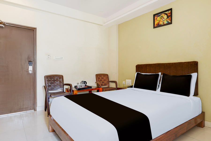 super townhouse dwarka nagar near ramatalkies