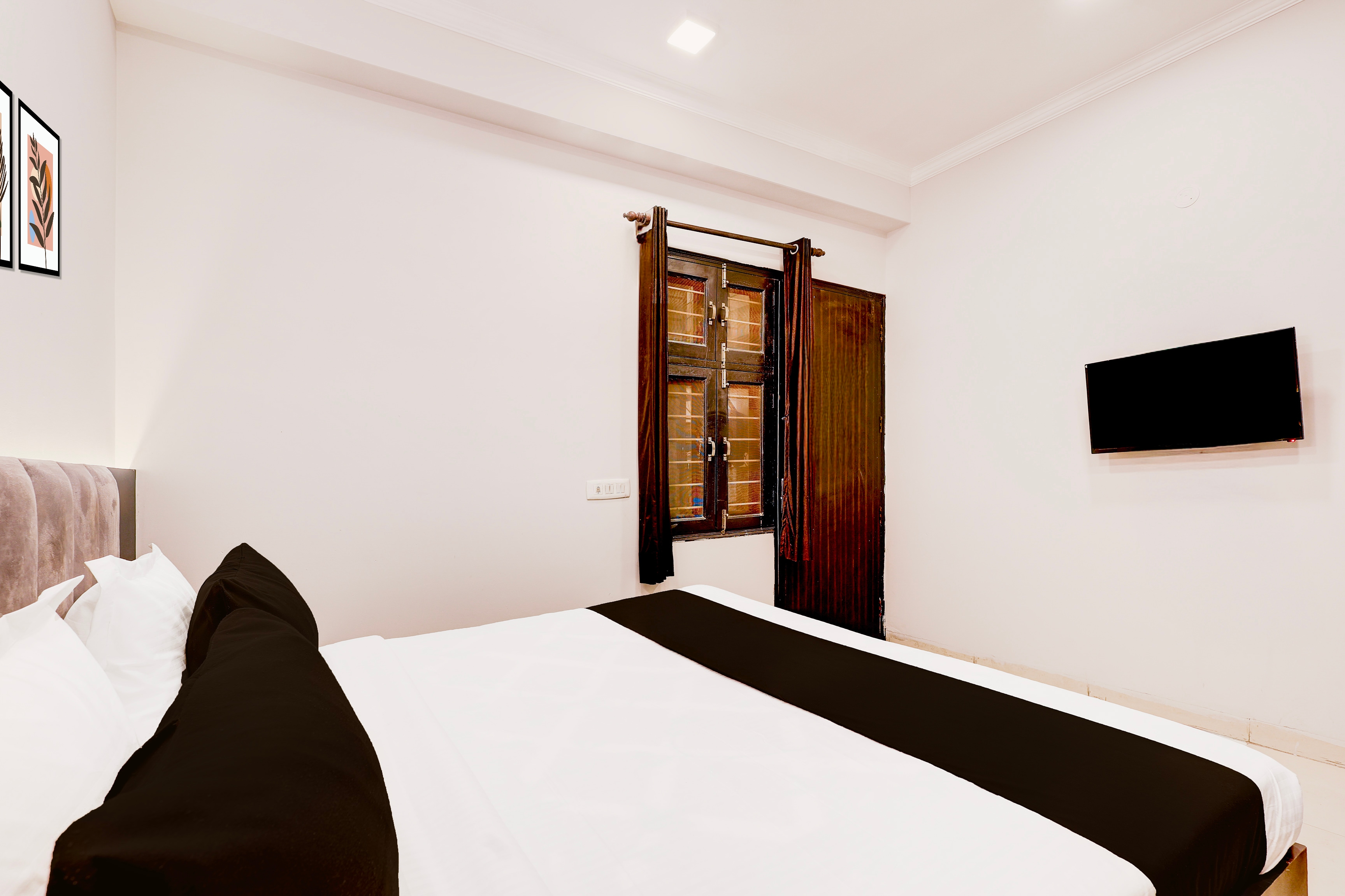 super hotel o rangpuri mahipalpur