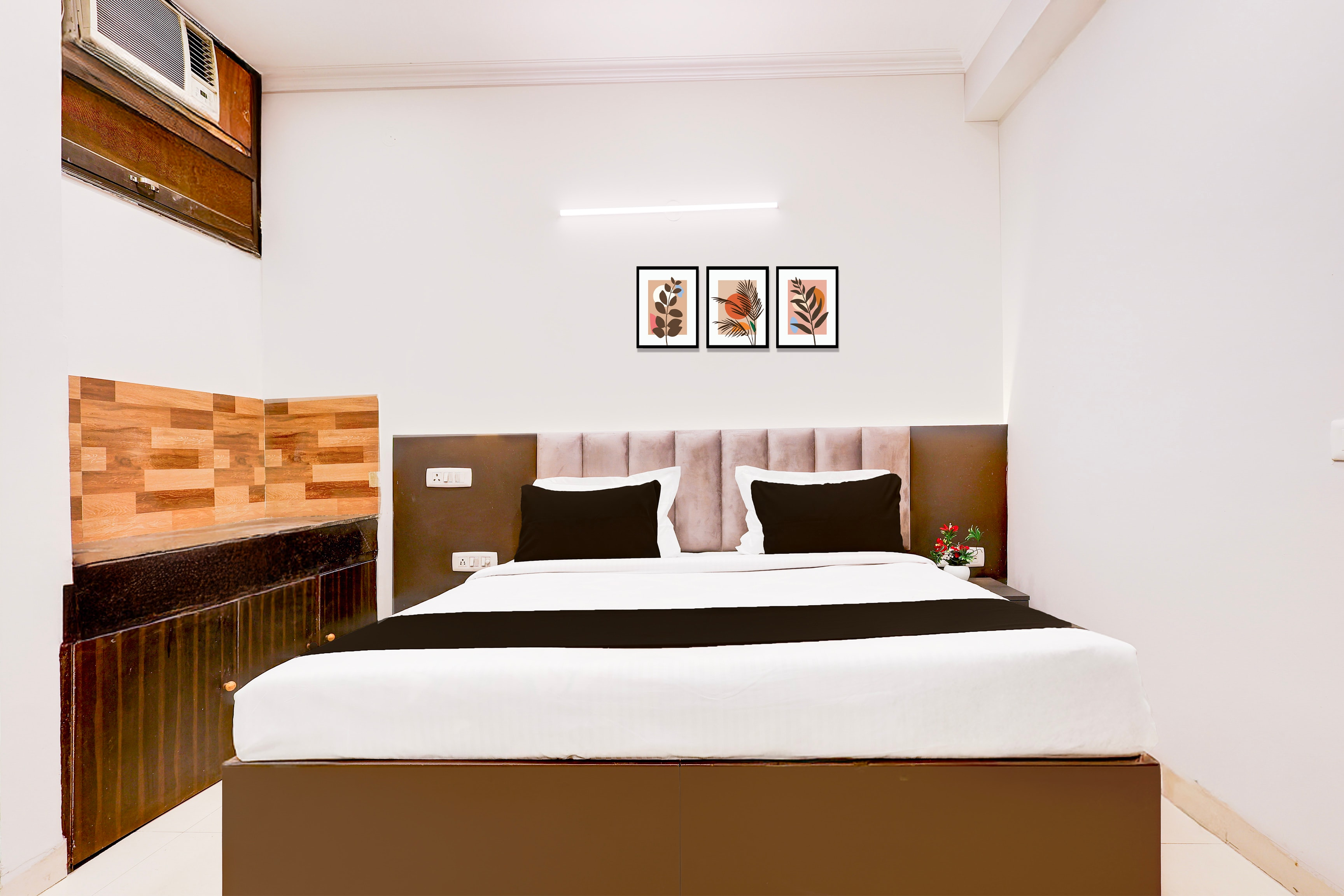 super hotel o rangpuri mahipalpur