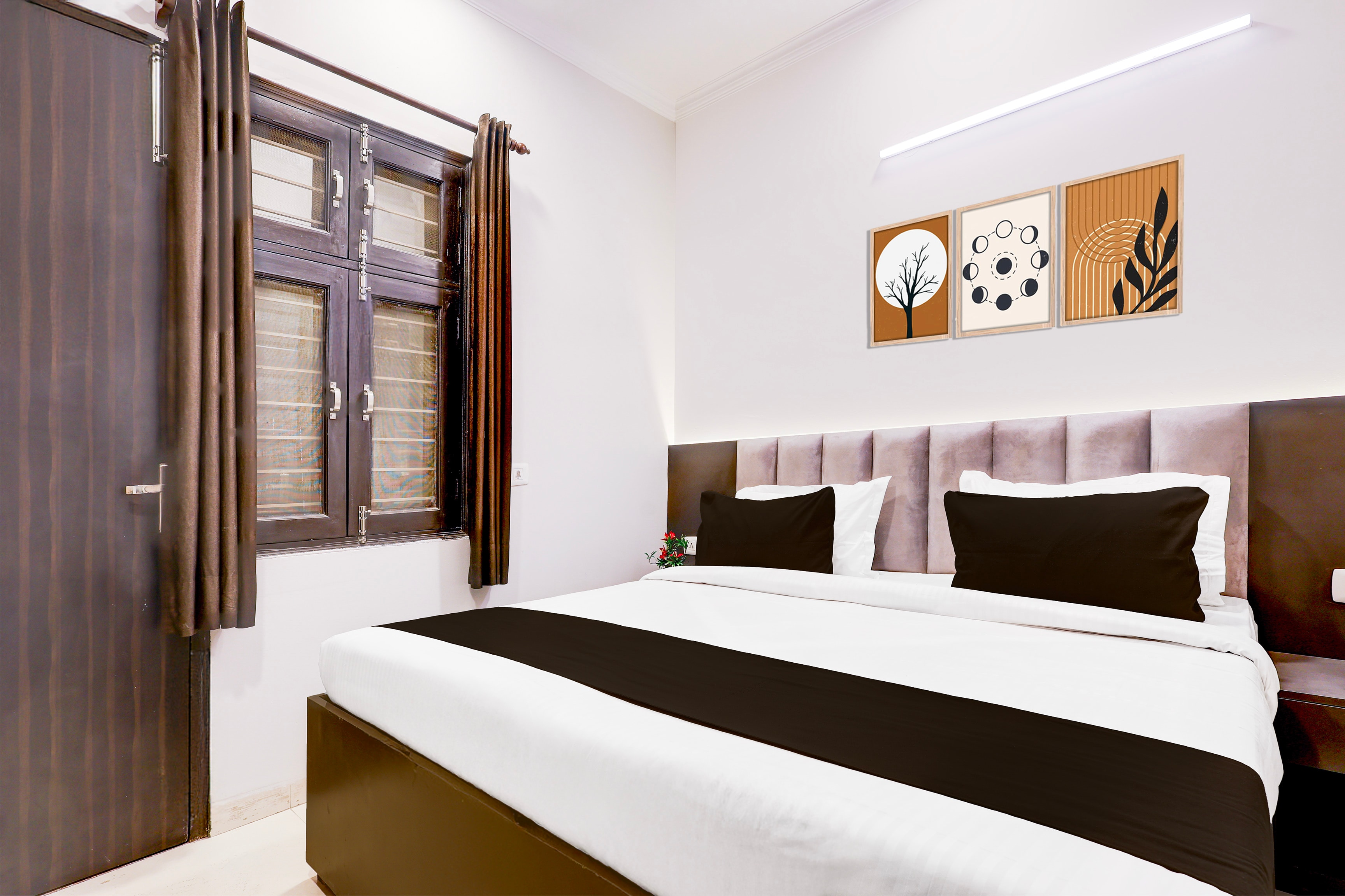 super hotel o rangpuri mahipalpur