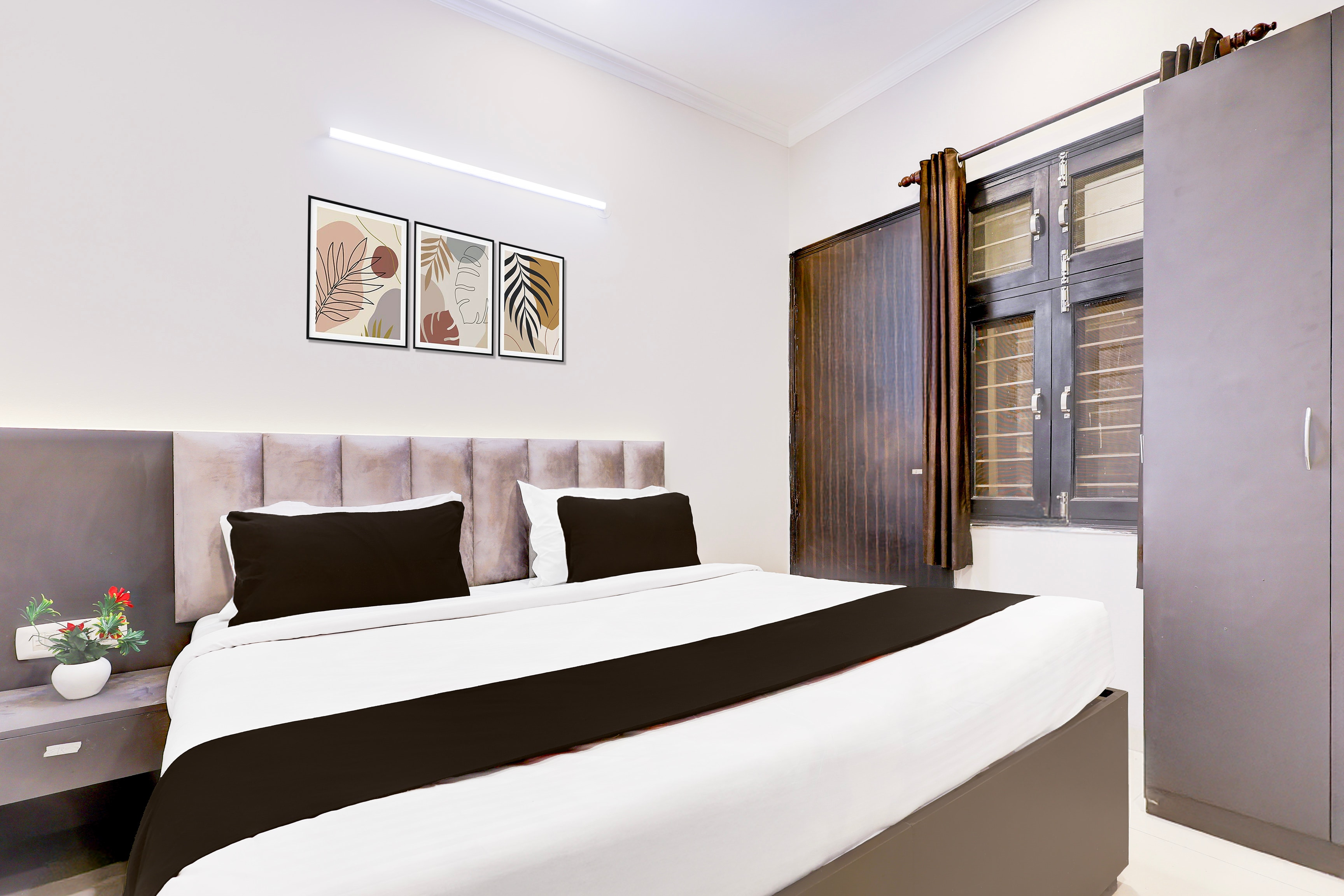 super hotel o rangpuri mahipalpur