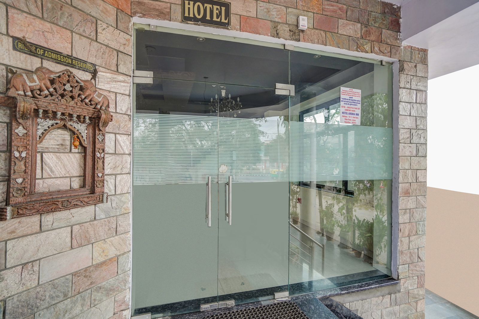 Super Townhouse Sikar Road Jaipur Formerly Hotel Aroma Inn,Jaipur>>Chomu,4 star