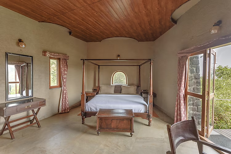 taalish a boutique resort