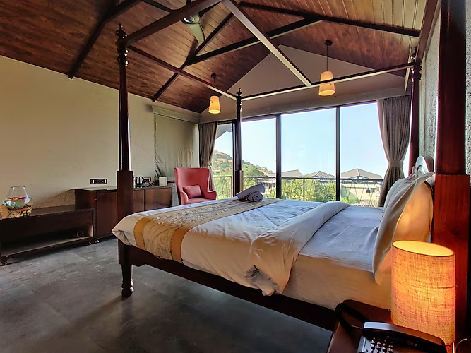 taalish a boutique resort